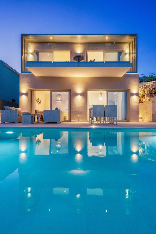 Villa Tsimaras